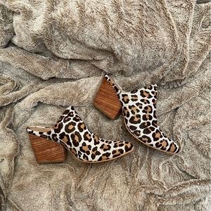 Women’s Able Local + Global Leopard Print Calf Hair Heeled Mules Size 9.
